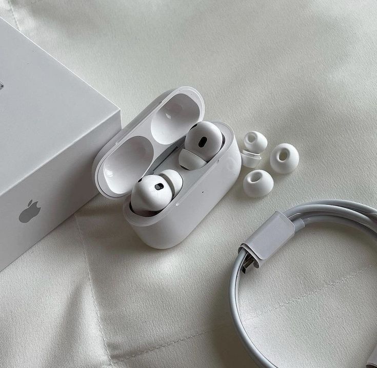 AirPods Pro 2 écouteurs Bluetooth sans fil suppression Active du bruit transparence Audio spatial USB-C étui de chargement MagSafe